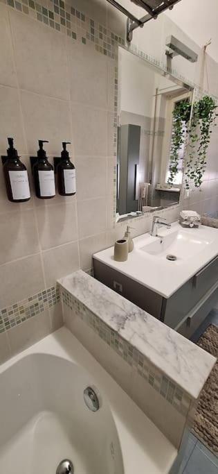 Faby & Fra Apartments Livorno Ngoại thất bức ảnh